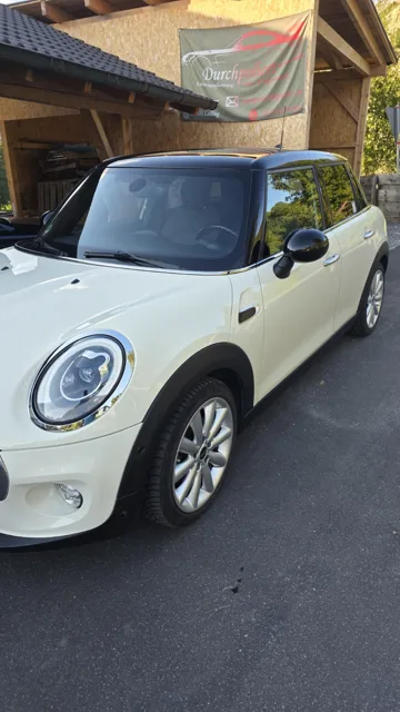 MINI – fertig poliertes Fahrzeug bei Durchpoliert